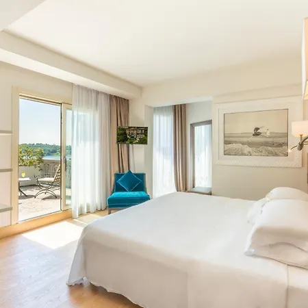 Laurin Hotel 4*