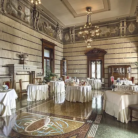 Laurin Hotel 4*